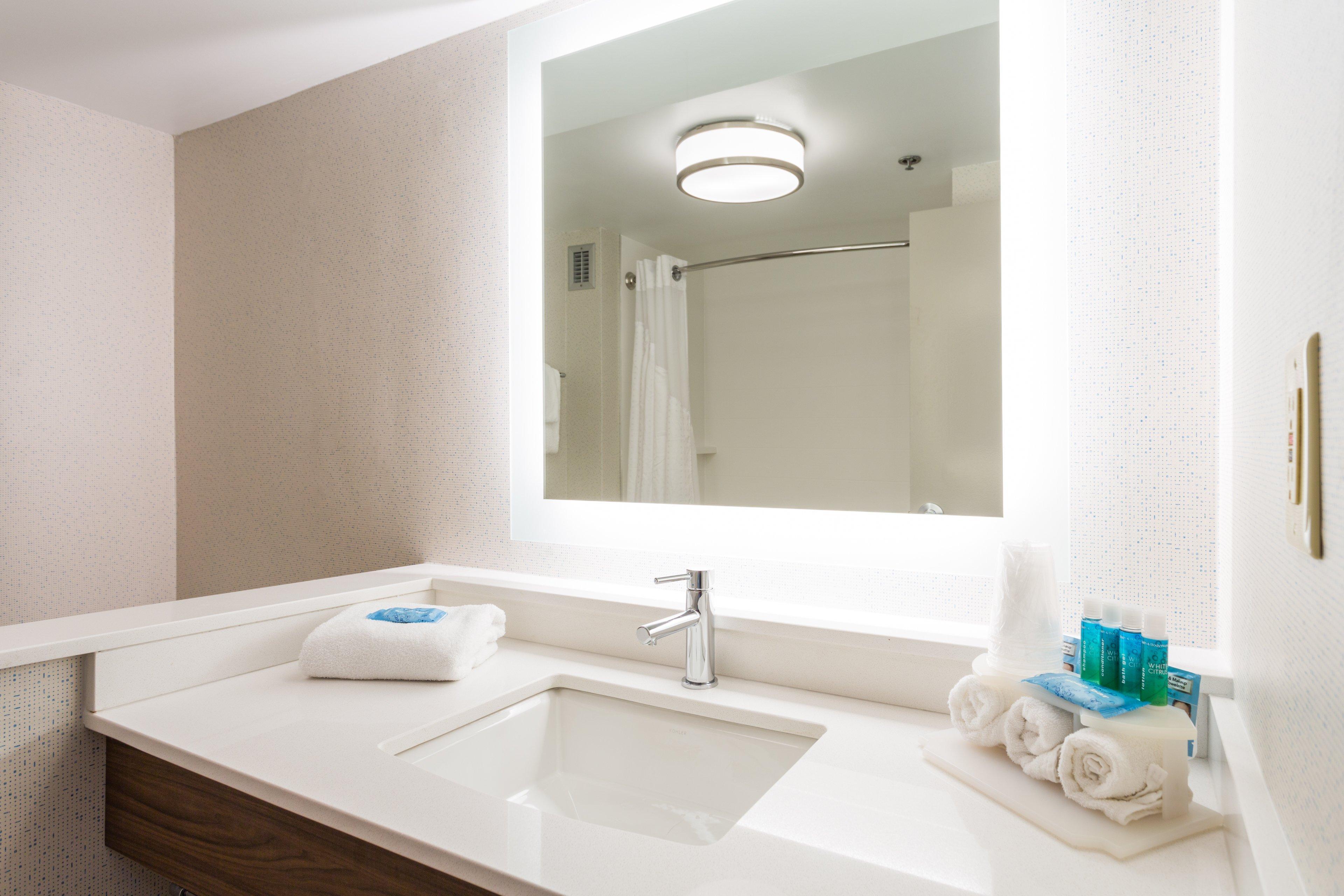 Holiday Inn Express & Suites Wilmington-University Center By Ihg Εξωτερικό φωτογραφία