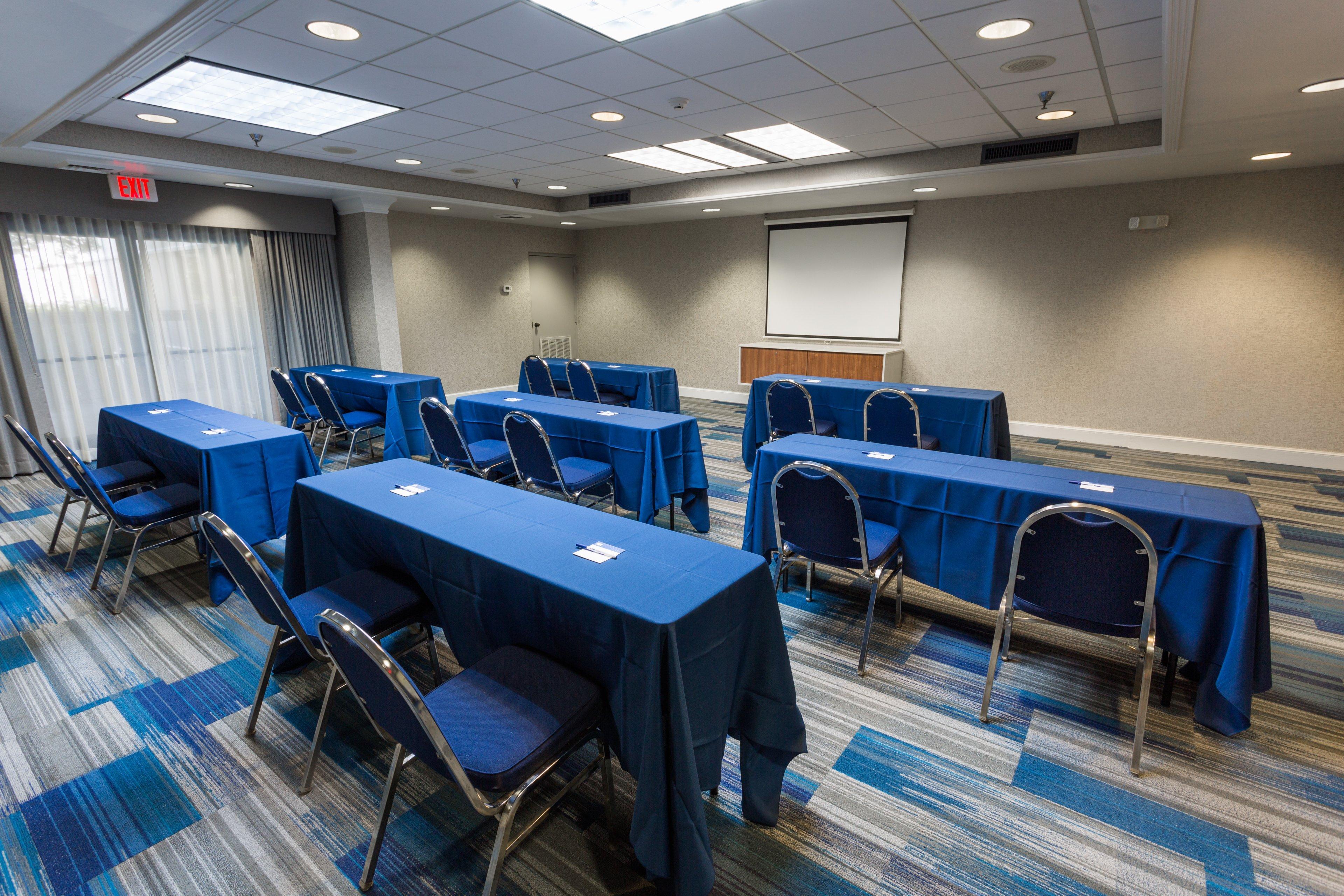 Holiday Inn Express & Suites Wilmington-University Center By Ihg Εξωτερικό φωτογραφία