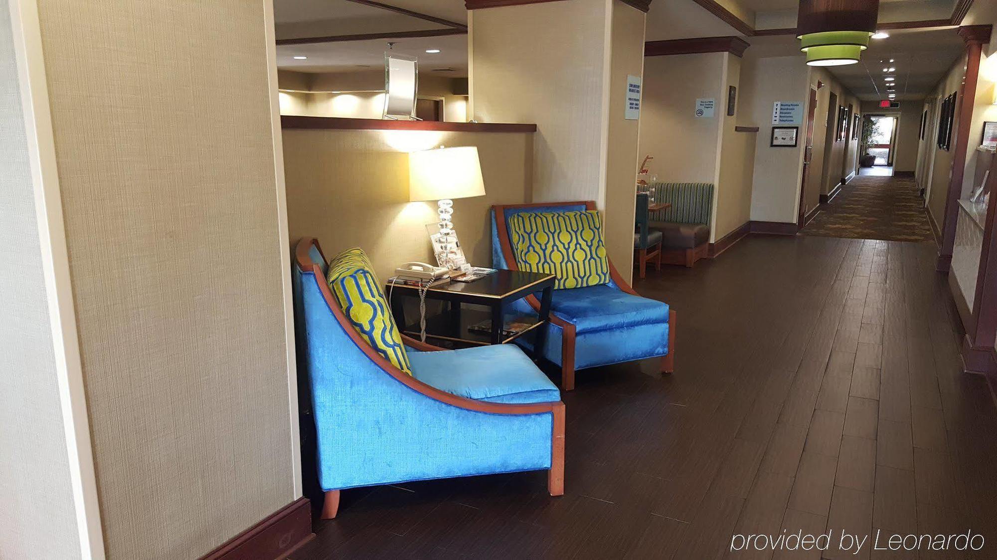Holiday Inn Express & Suites Wilmington-University Center By Ihg Εξωτερικό φωτογραφία
